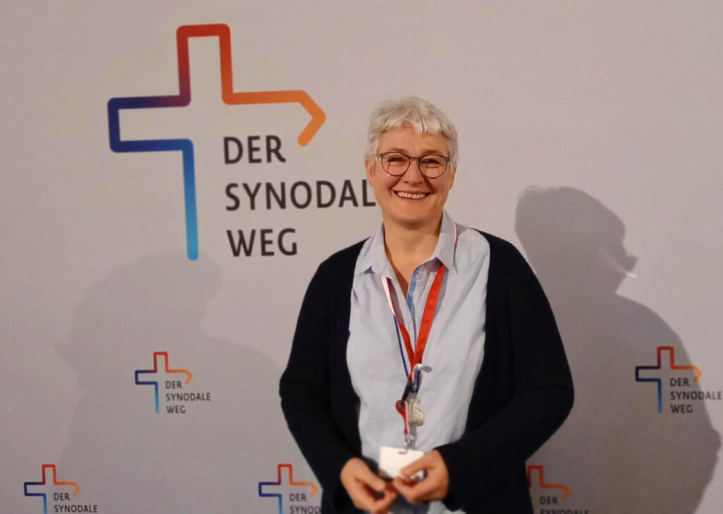 Schwester Katharina Ganz in Stuttgart beim Synodalen Weg